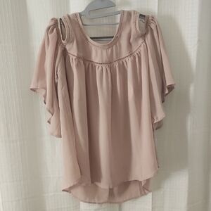 Tan Ruffled Umgee Blouse with Cold Shoulder. Sz Small. New With Tag!